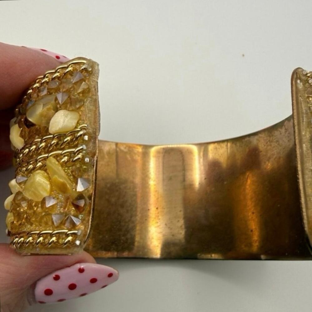 Vintage Gold‑Tone Beaded Bangle • Cream Resin & Amber Rhinestones • 2.75” Diam - Picture 7 of 9